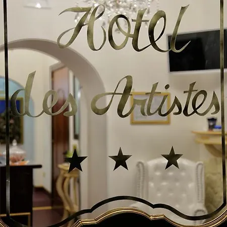 Des Artistes 4*