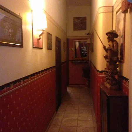Des Artistes 4* Naples