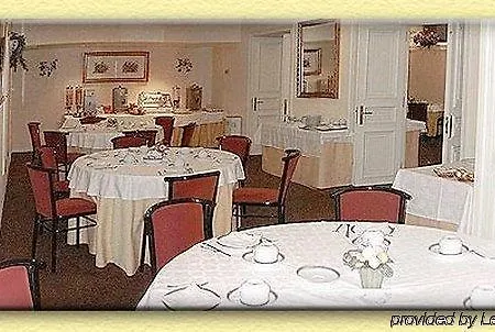 Hotel Des Artistes Naples