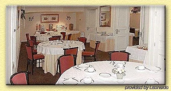 Hotel Des Artistes Napoli